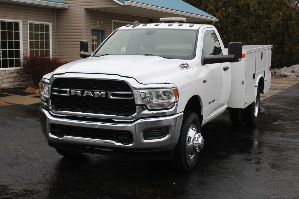 Used 2020 RAM 3500 Tradesman image 12