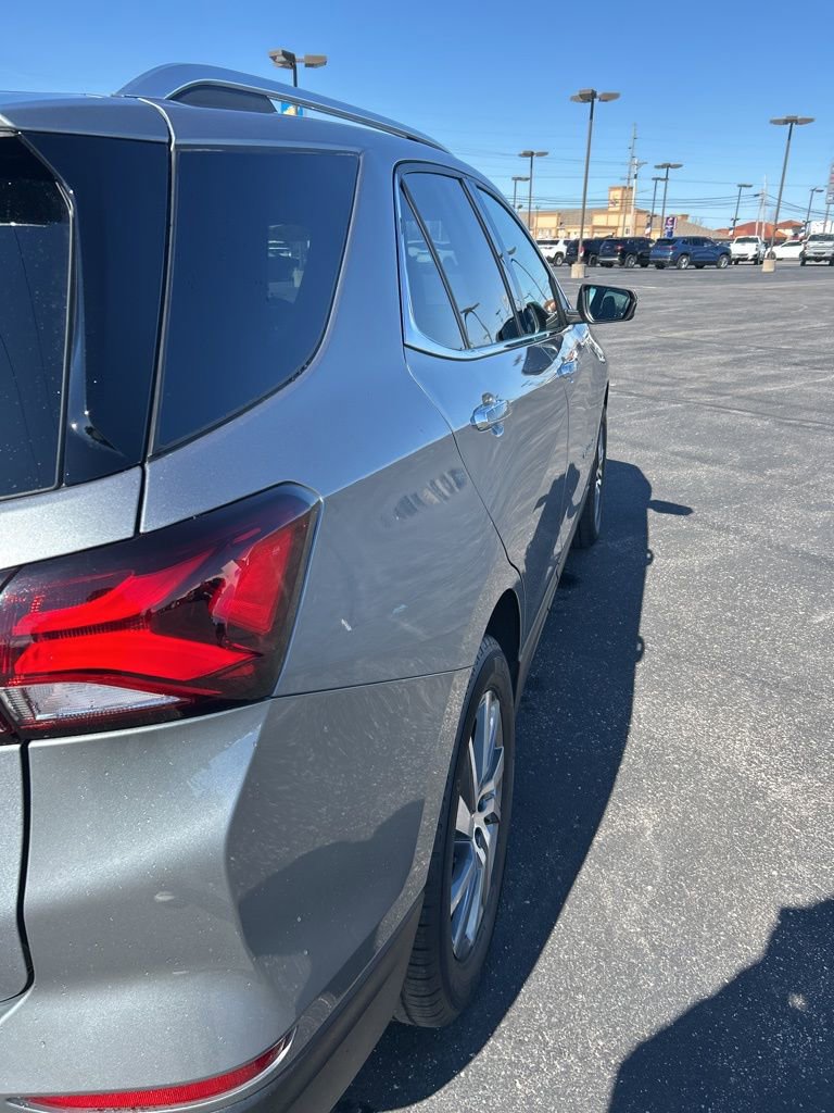 Used 2023 Chevrolet Equinox Premier image 14