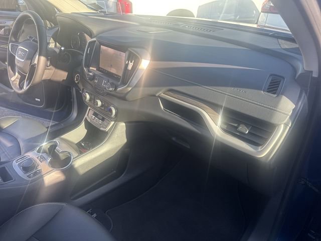 Used 2023 GMC Terrain Denali w/ Denali Premium Package image 30