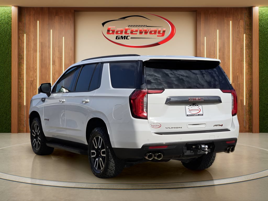 Used 2024 GMC Yukon AT4 w/ Technology Package AWD/4WD image 7