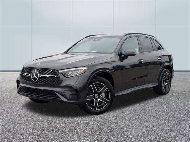 Used 2025 Mercedes-Benz GLC 300 image 1