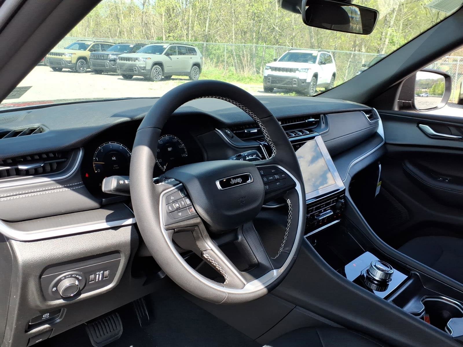 New 2026 Jeep Grand Cherokee L 4WD image 6