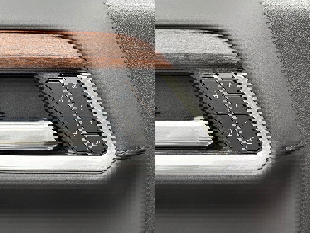 Used 2025 GMC Sierra 2500 Denali Ultimate image 26