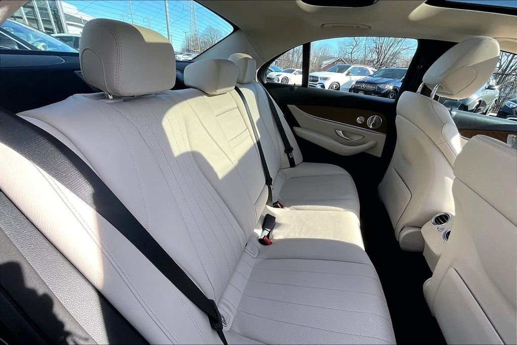 Used 2021 Mercedes-Benz E 350 4MATIC Sedan image 19