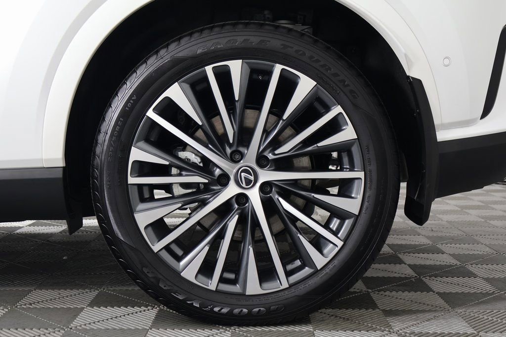 Used 2025 Lexus RX 350 w/ Convenience Package AWD/4WD image 16