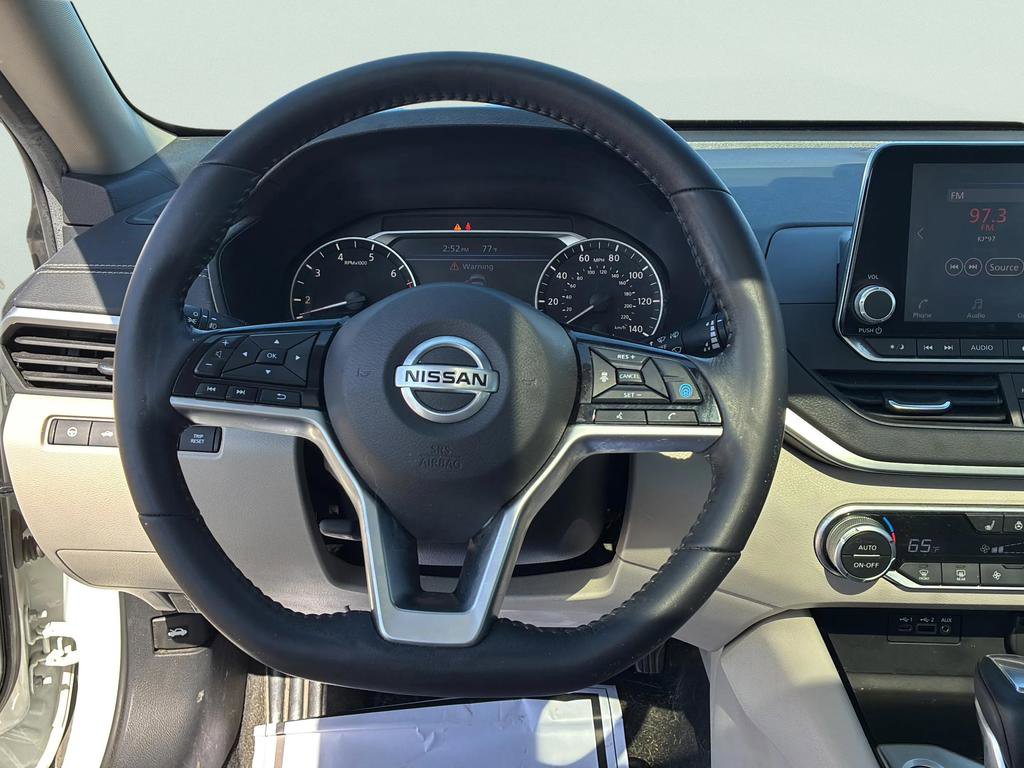 Used 2020 Nissan Altima 2.5 SV image 35