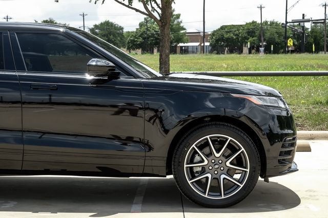 Used 2025 Land Rover Range Rover Velar Dynamic SE AWD/4WD image 9