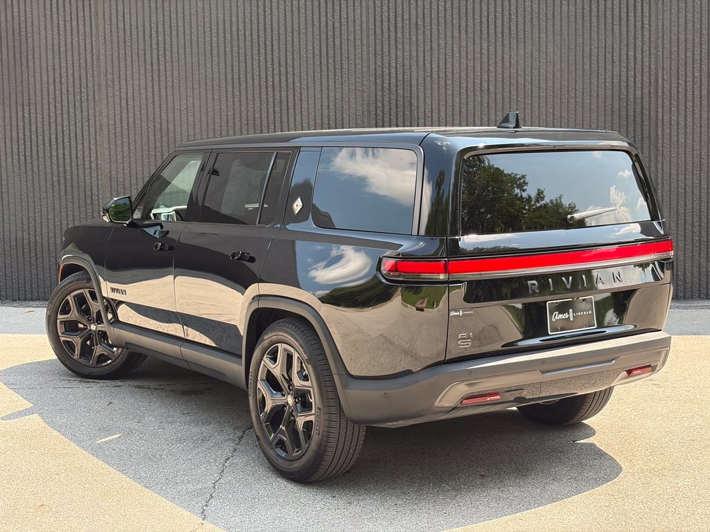 Used 2026 Rivian R1S Adventure AWD/4WD image 5