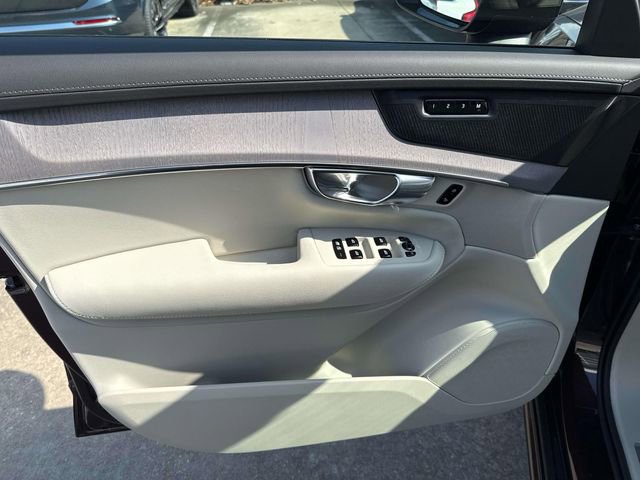 New 2026 Volvo XC90 B6 Ultra image 21
