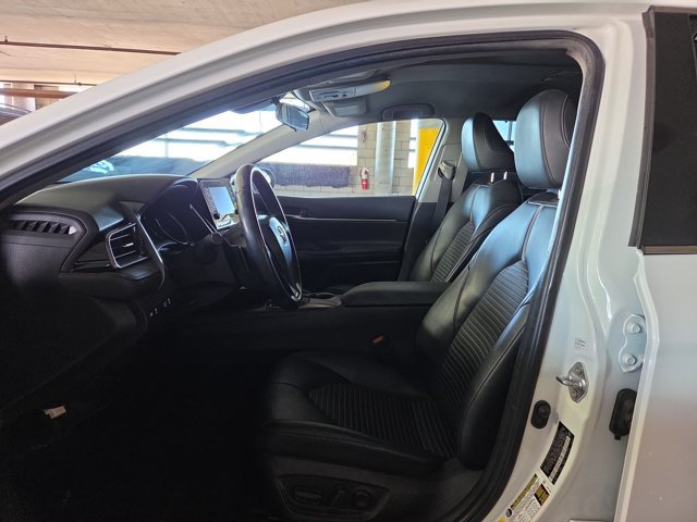 Used 2021 Toyota Camry SE w/ Carpet Mat Package (TMS) FWD image 15