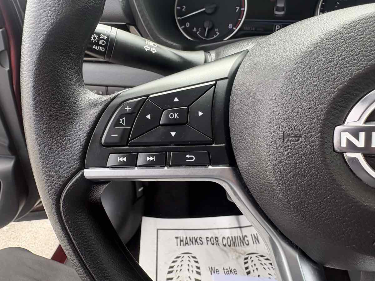 Used 2025 Nissan Sentra SV FWD image 21