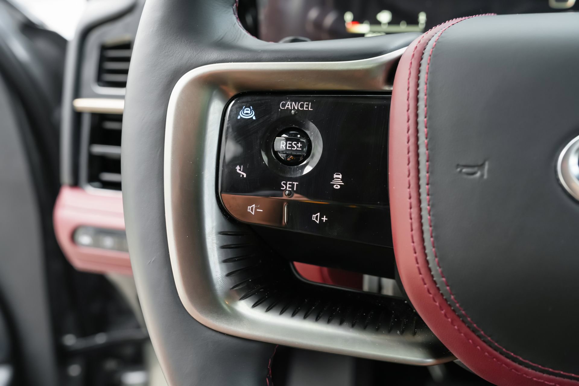 Certified 2025 INFINITI QX80 Autograph AWD/4WD image 17