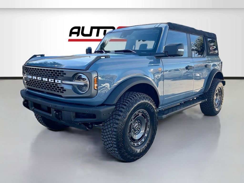 Used 2024 Ford Bronco Badlands image 3