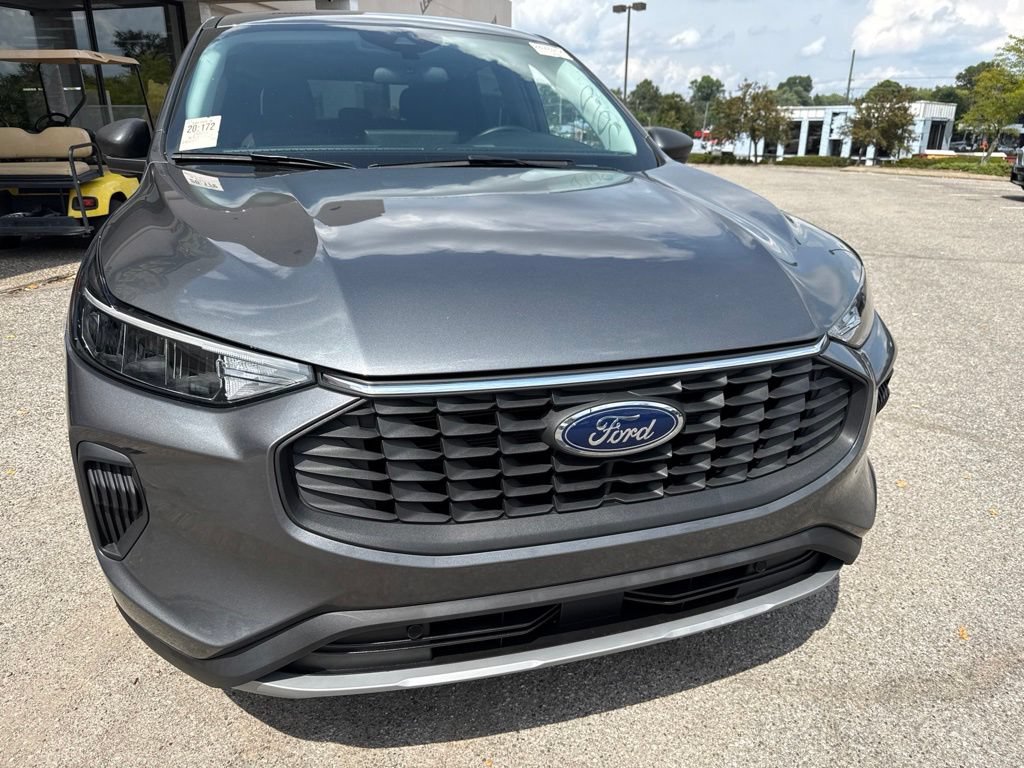 Used 2025 Ford Escape Active w/ Active Premium Tech Pack FWD image 15