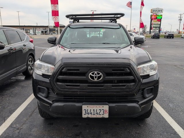 Used 2016 Toyota Tacoma SR image 2