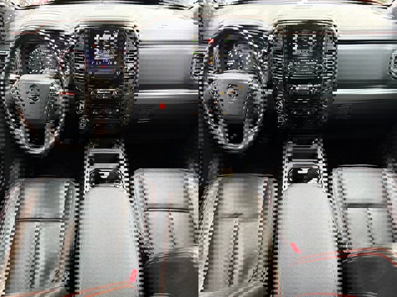 Used 2021 Nissan Titan PRO-4X w/ Pro-4x Convenience Package image 15