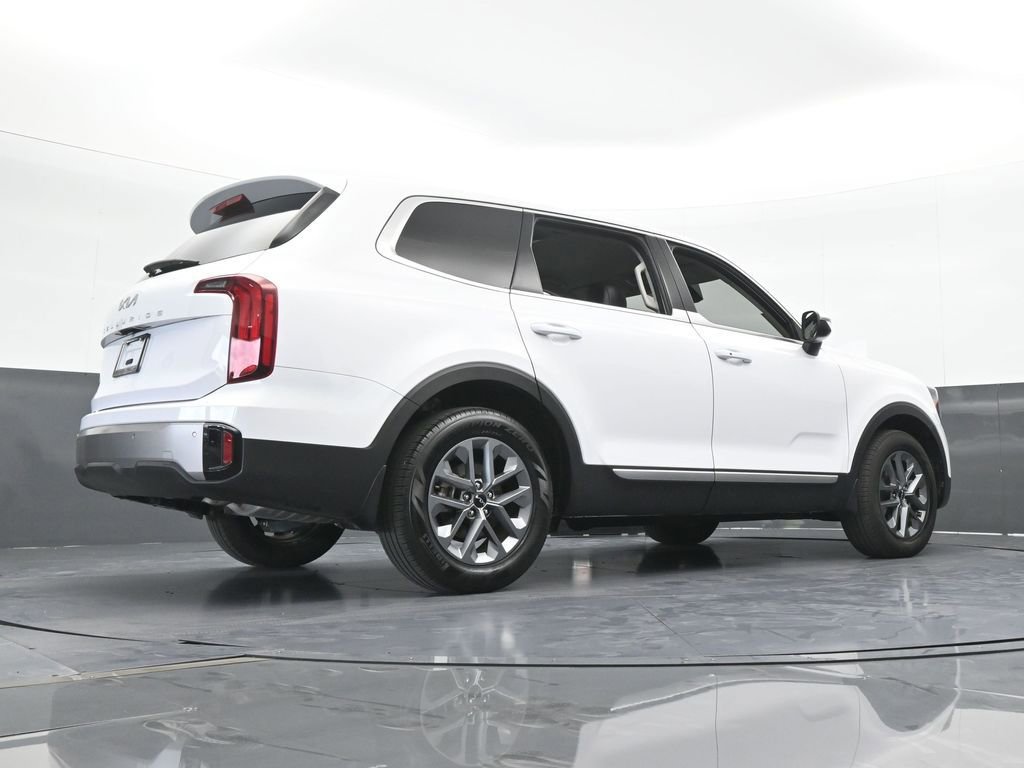 Used 2025 Kia Telluride LX FWD image 63