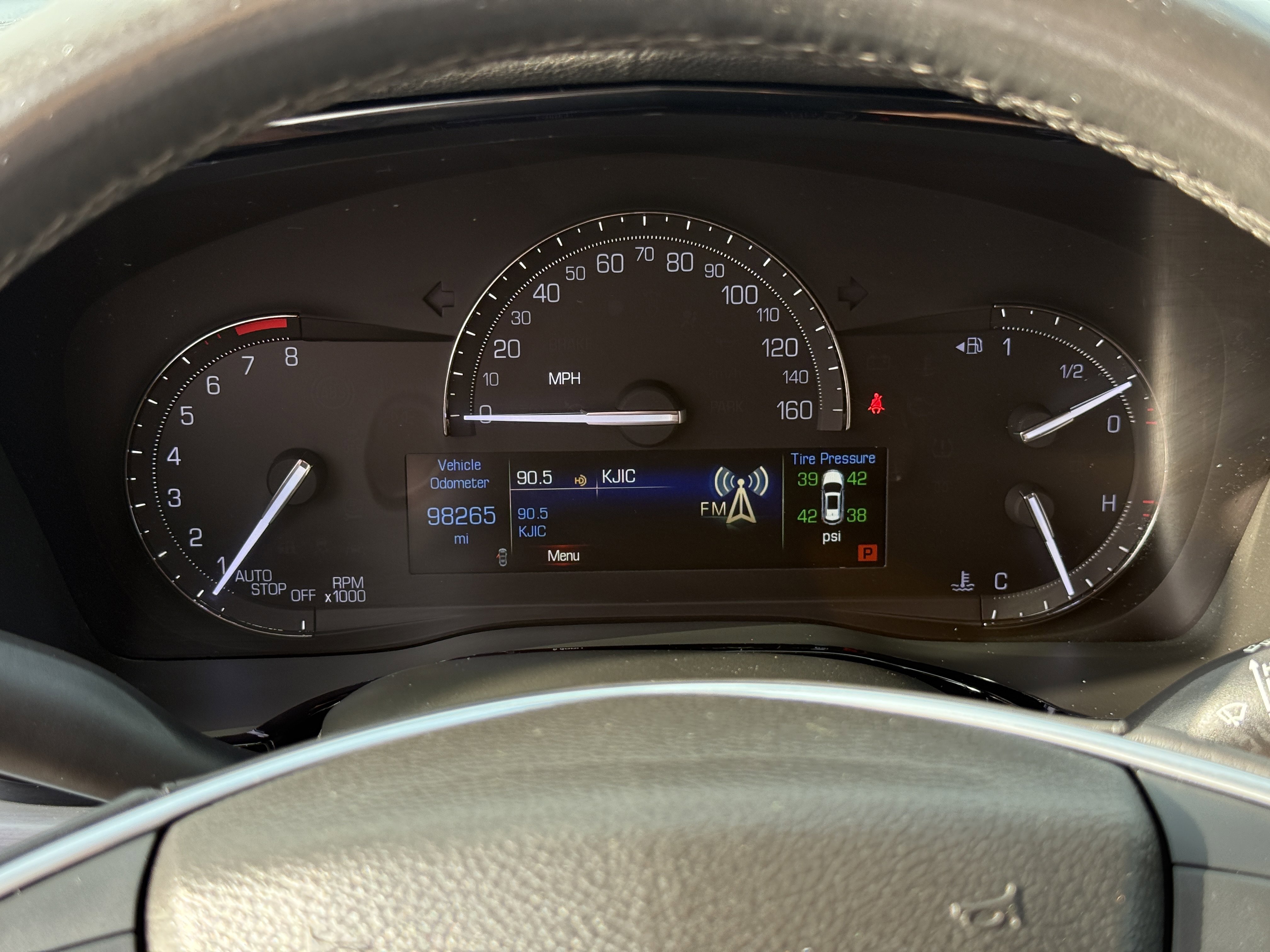 Used 2017 Cadillac XT5 Luxury w/ Driver Awareness Package FWD image 20