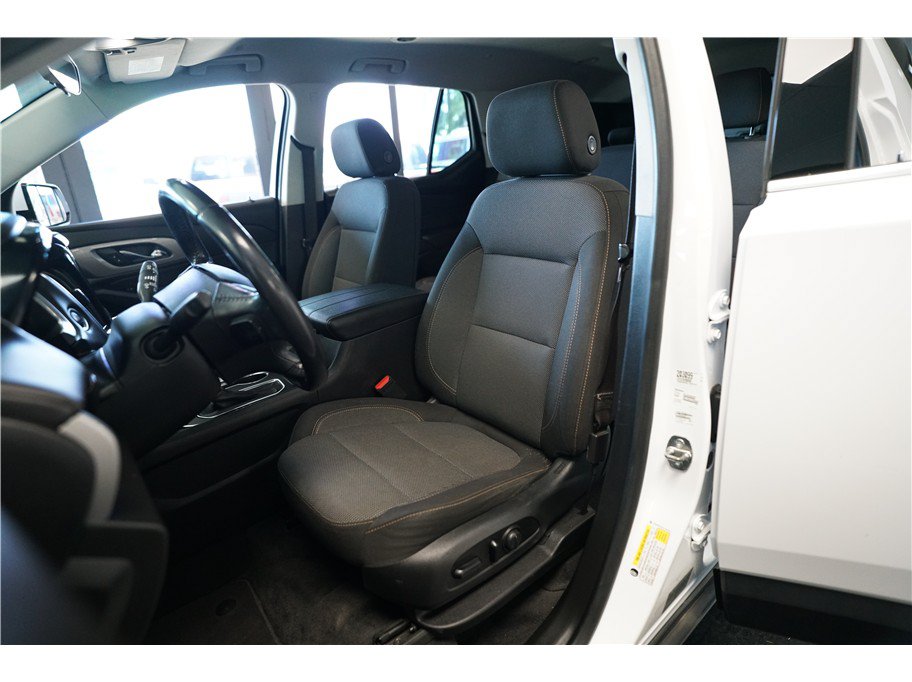 Used 2020 Chevrolet Traverse LT FWD image 11