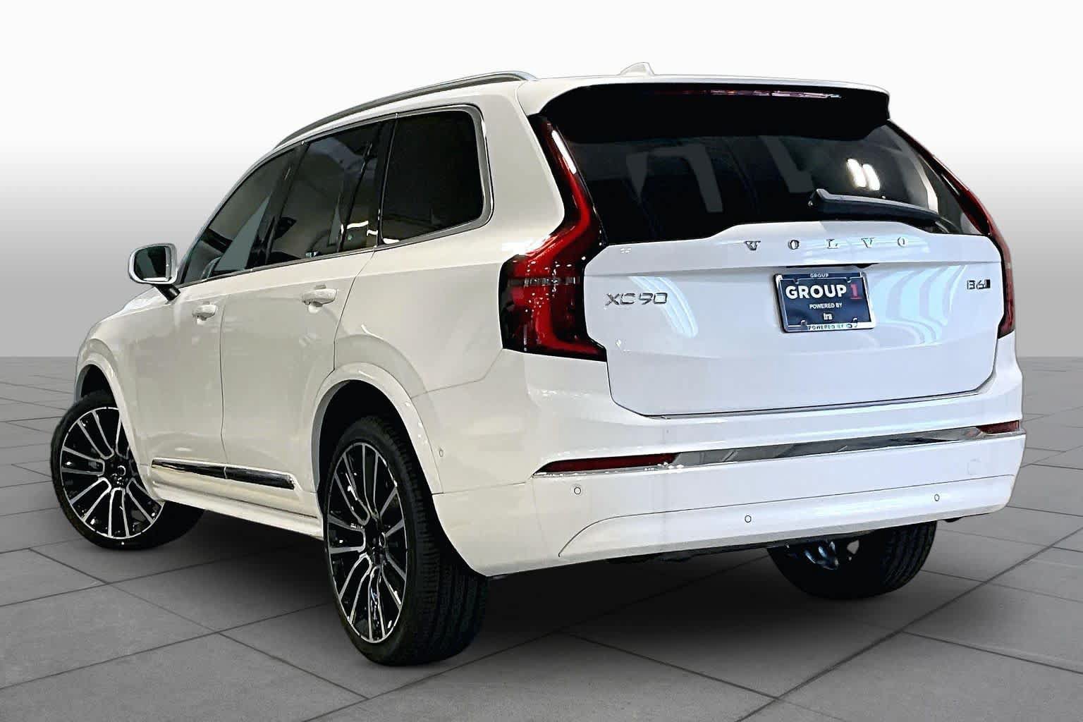 New 2026 Volvo XC90 B6 Plus w/ Protection Package Premier AWD/4WD image 3