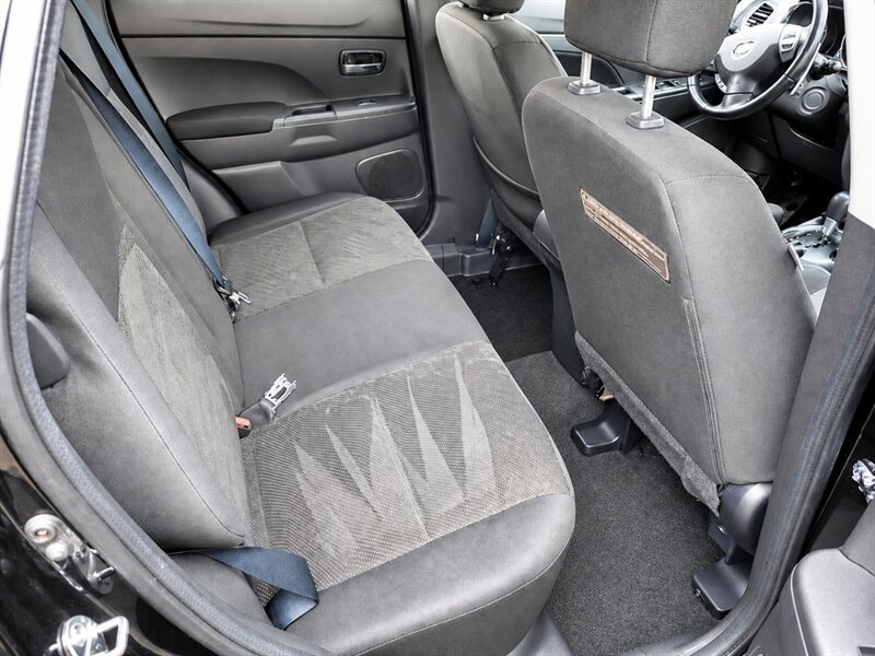 Used 2013 Mitsubishi Outlander Sport SE AWD/4WD image 22