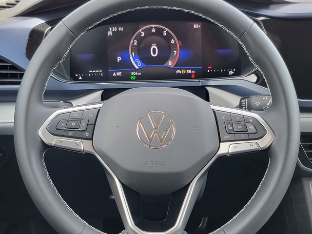 Used 2024 Volkswagen Taos SE image 29