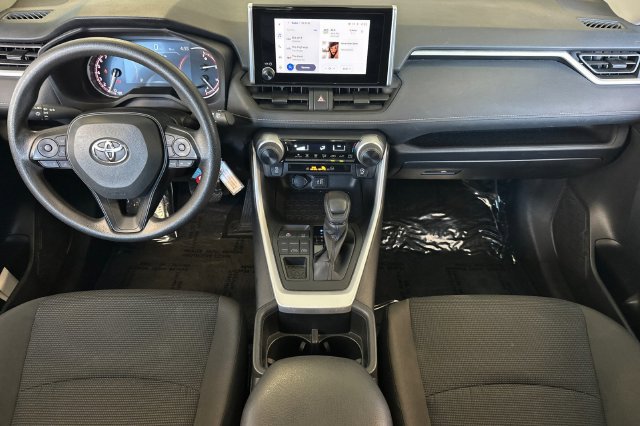 Used 2025 Toyota RAV4 LE AWD/4WD image 17