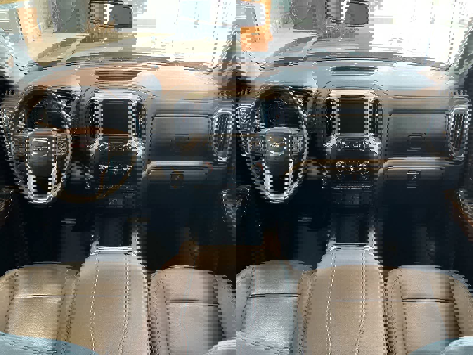 Used 2023 GMC Sierra 2500 SLT w/ SLT Premium Package image 25