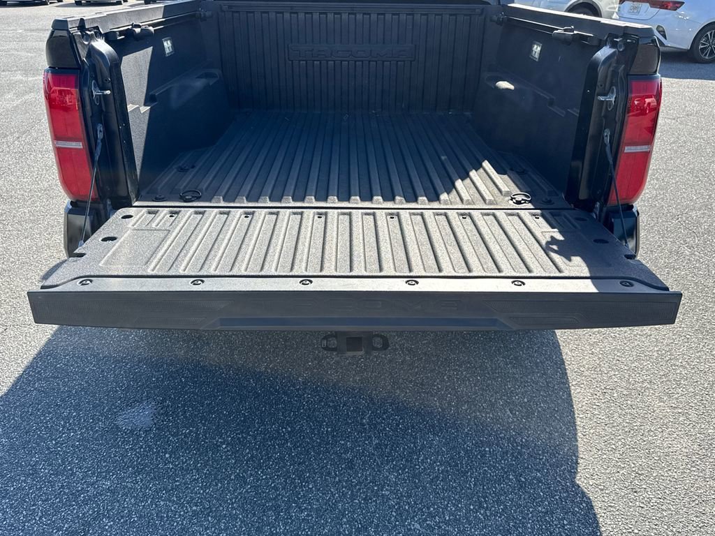 Certified 2025 Toyota Tacoma SR5 image 18