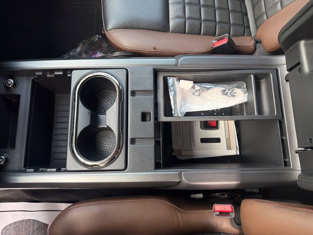 Used 2019 Nissan Titan Platinum Reserve AWD/4WD image 24