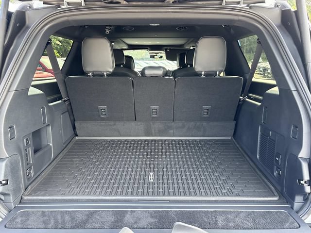 New 2026 Lincoln Navigator L Reserve w/ Jet Appearance Package AWD/4WD image 12