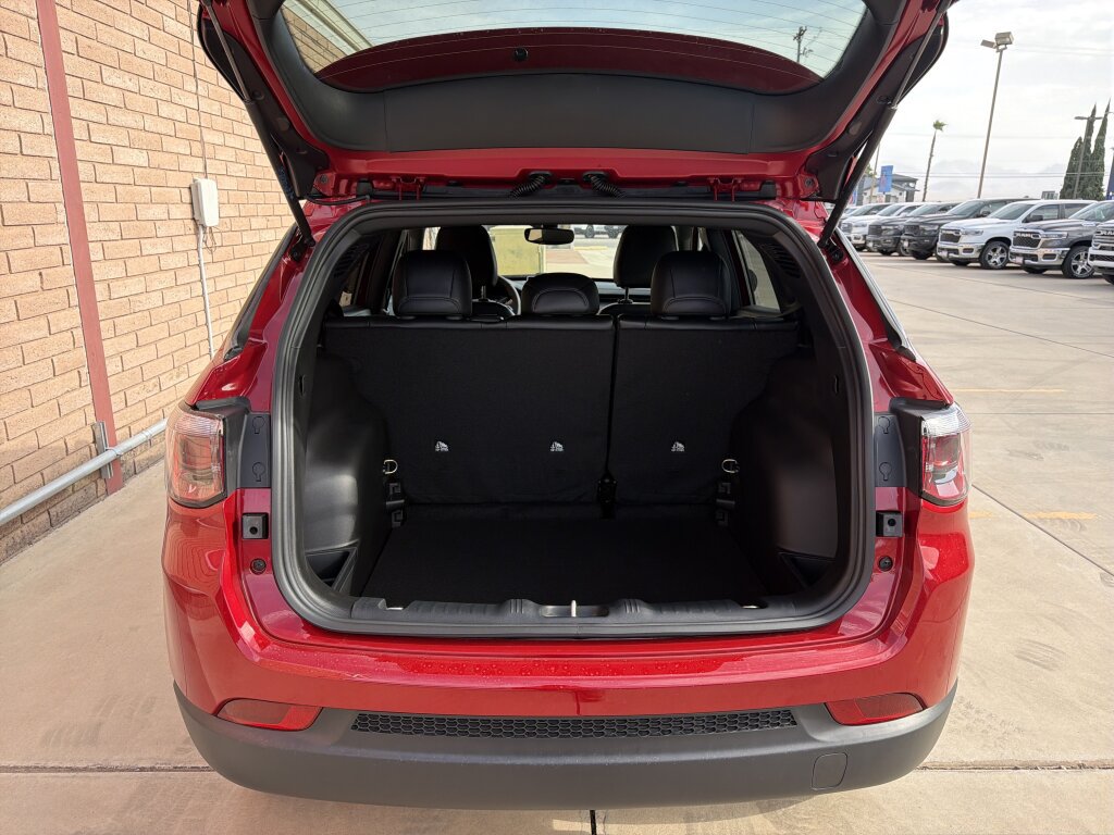 New 2026 Jeep Compass Latitude AWD/4WD image 6