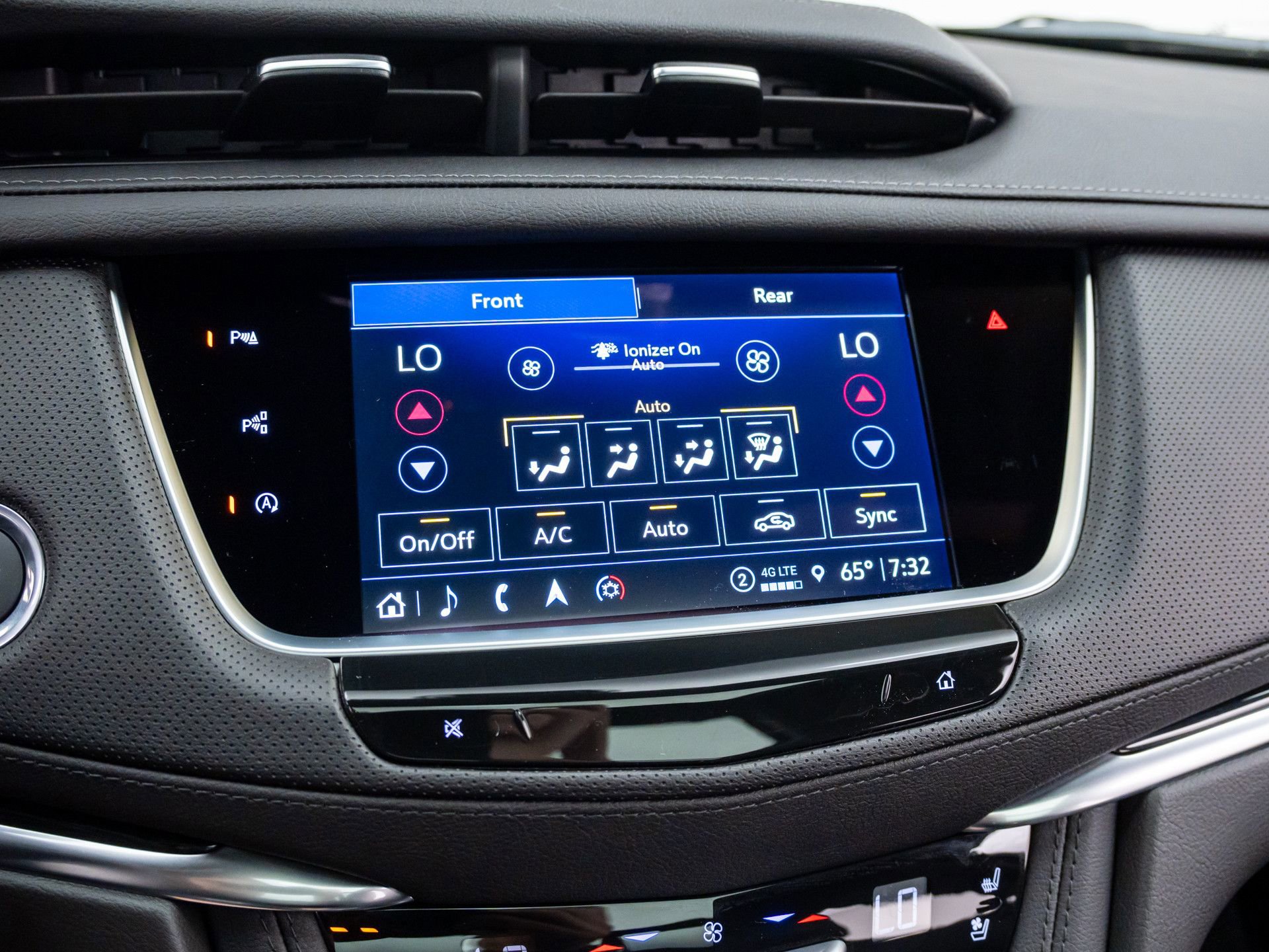 Certified 2026 Cadillac XT5 Premium Luxury w/ Driver Assist Package AWD/4WD image 30