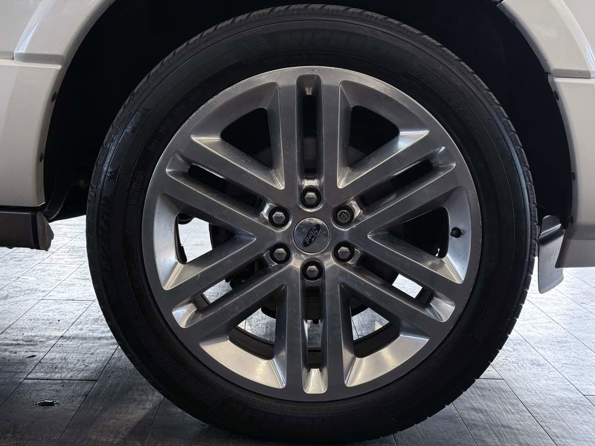 Used 2016 Ford Expedition EL Platinum image 39