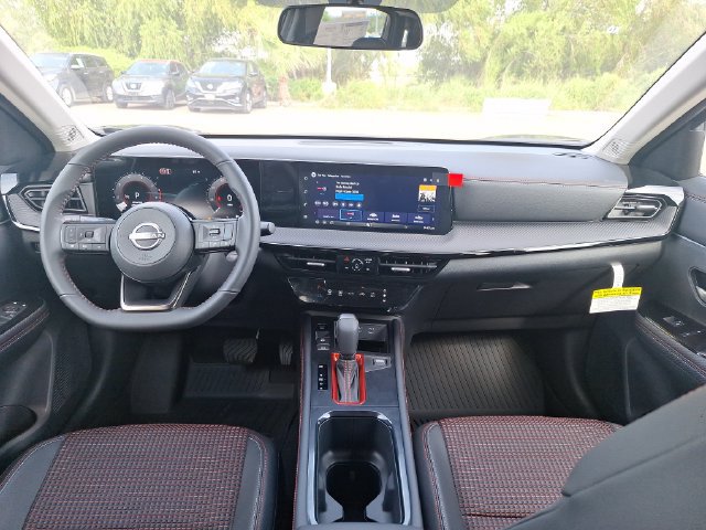 New 2026 Nissan Kicks SR FWD image 12