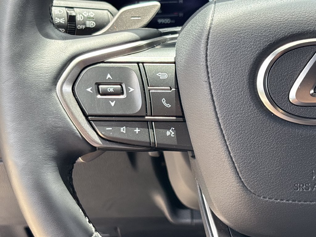 Used 2025 Lexus GX 550 w/ Accessory Package (Z1) AWD/4WD image 18