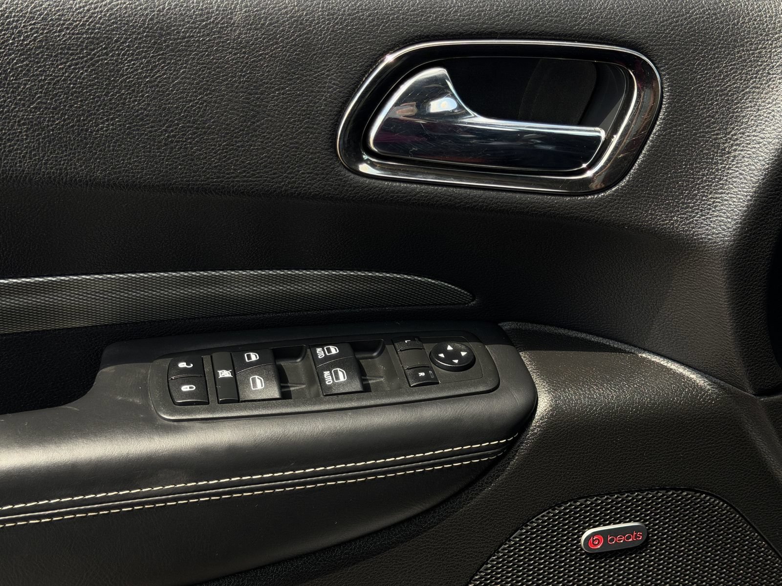 Used 2018 Dodge Durango SRT w/ Technology Group AWD/4WD image 25