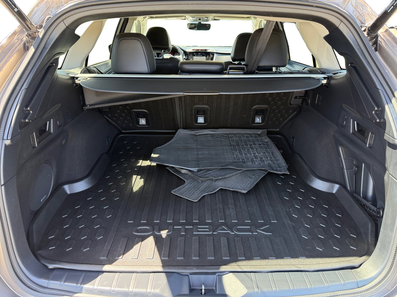 Used 2024 Subaru Outback Limited image 17