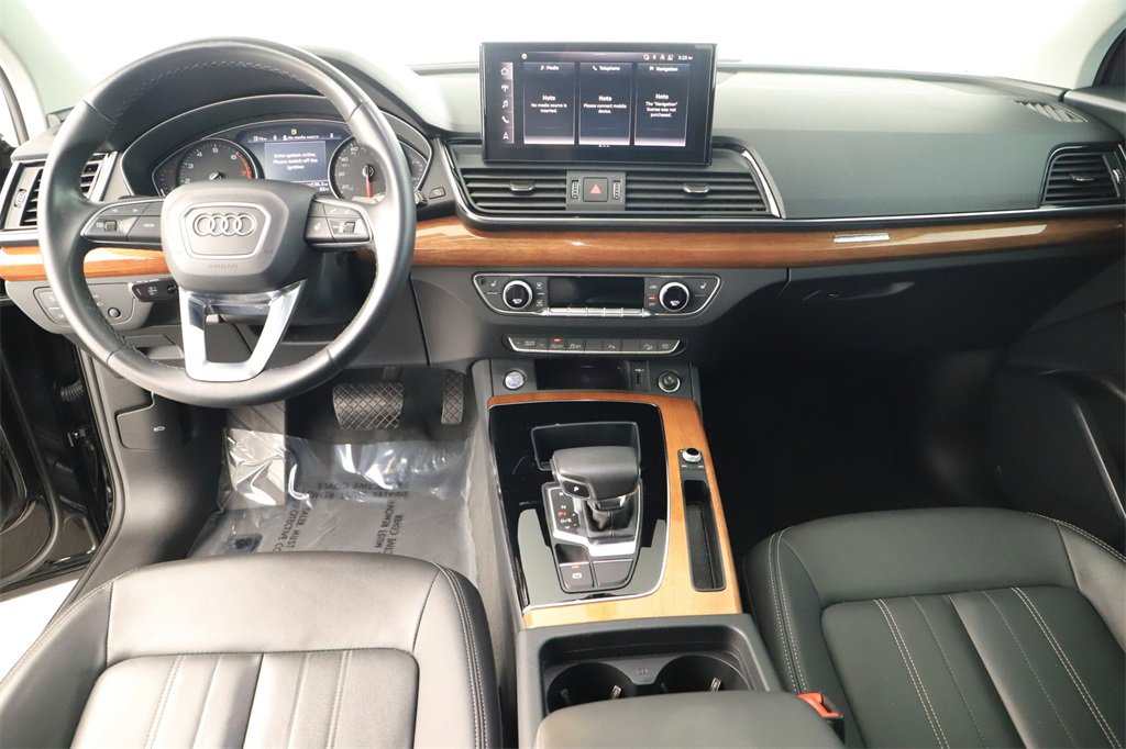 Certified 2023 Audi Q5 2.0T Premium w/ Convenience Package image 18