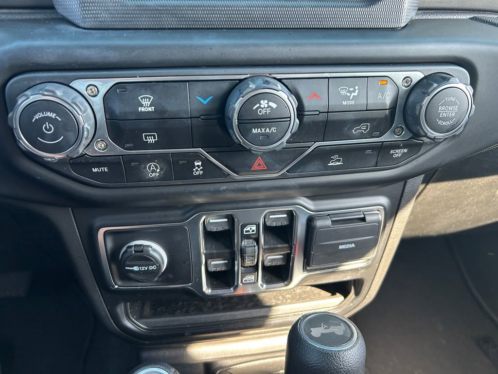 Used 2023 Jeep Wrangler Unlimited Sport AWD/4WD image 14