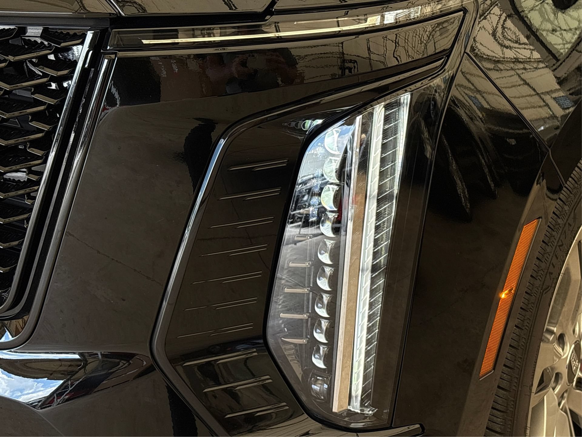 New 2025 Cadillac Escalade ESV Sport Platinum AWD/4WD image 14