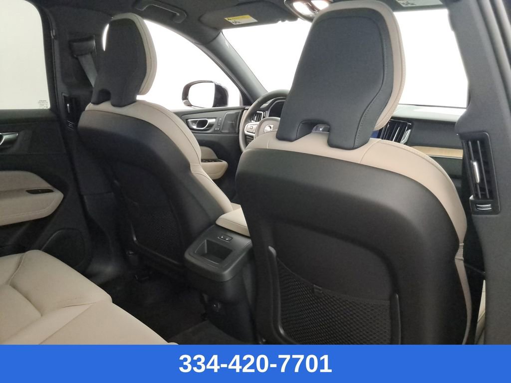 New 2026 Volvo XC60 B5 Plus w/ Climate Package image 23