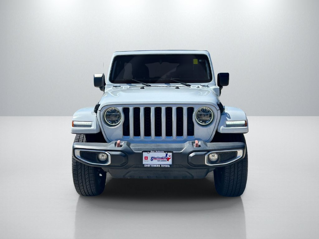 Used 2022 Jeep Wrangler Unlimited Sahara AWD/4WD image 2