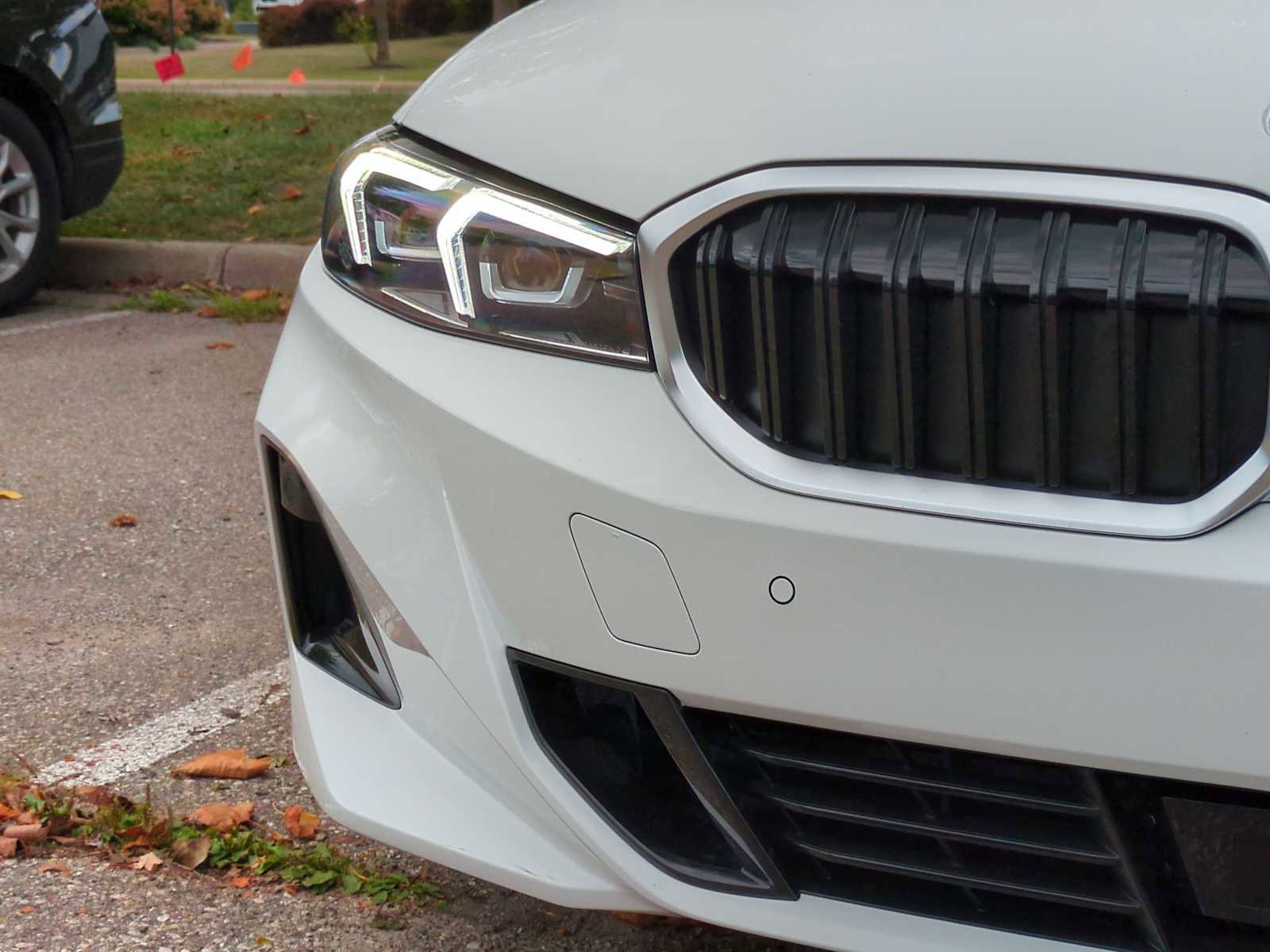 New 2025 BMW 330i xDrive Sedan w/ Premium Package image 11