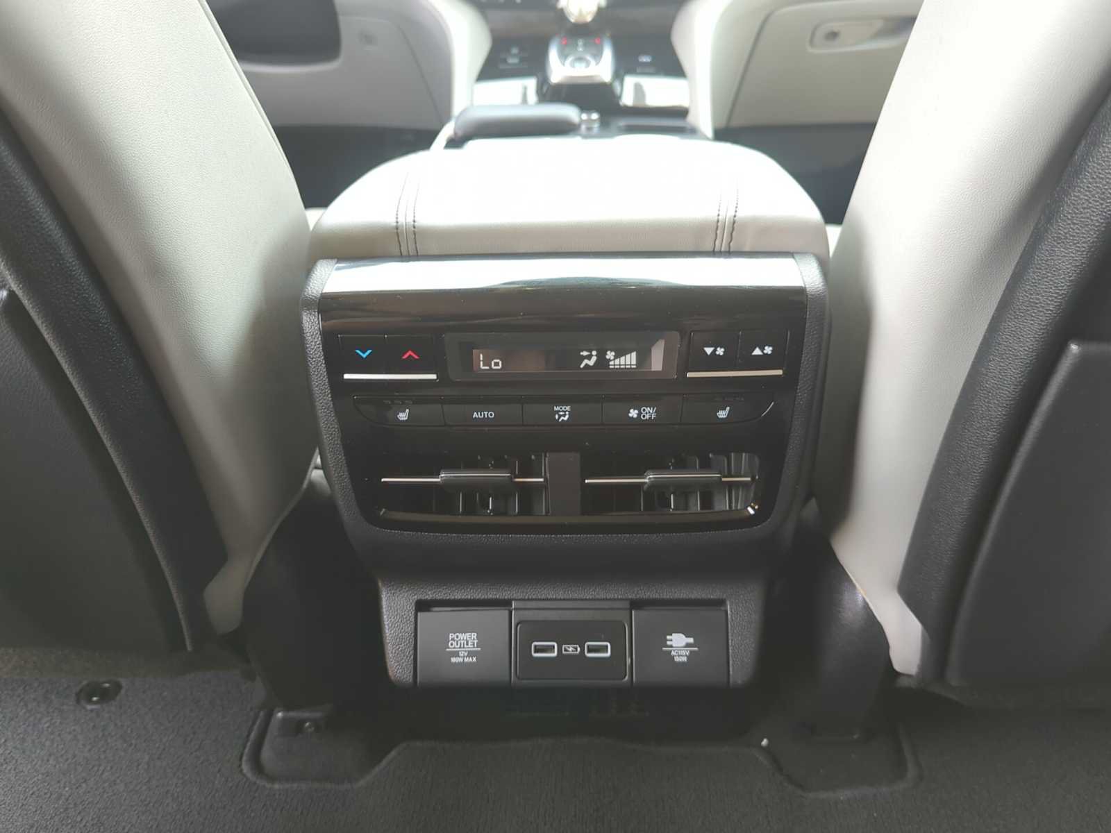 Used 2023 Acura MDX SH-AWD w/ Advance Package image 28