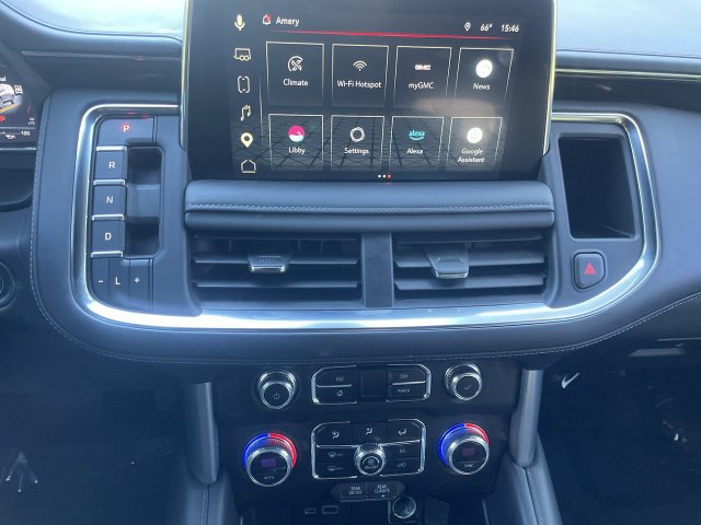 Used 2022 GMC Yukon SLE w/ Gmc Pro Safety Plus Package AWD/4WD image 16