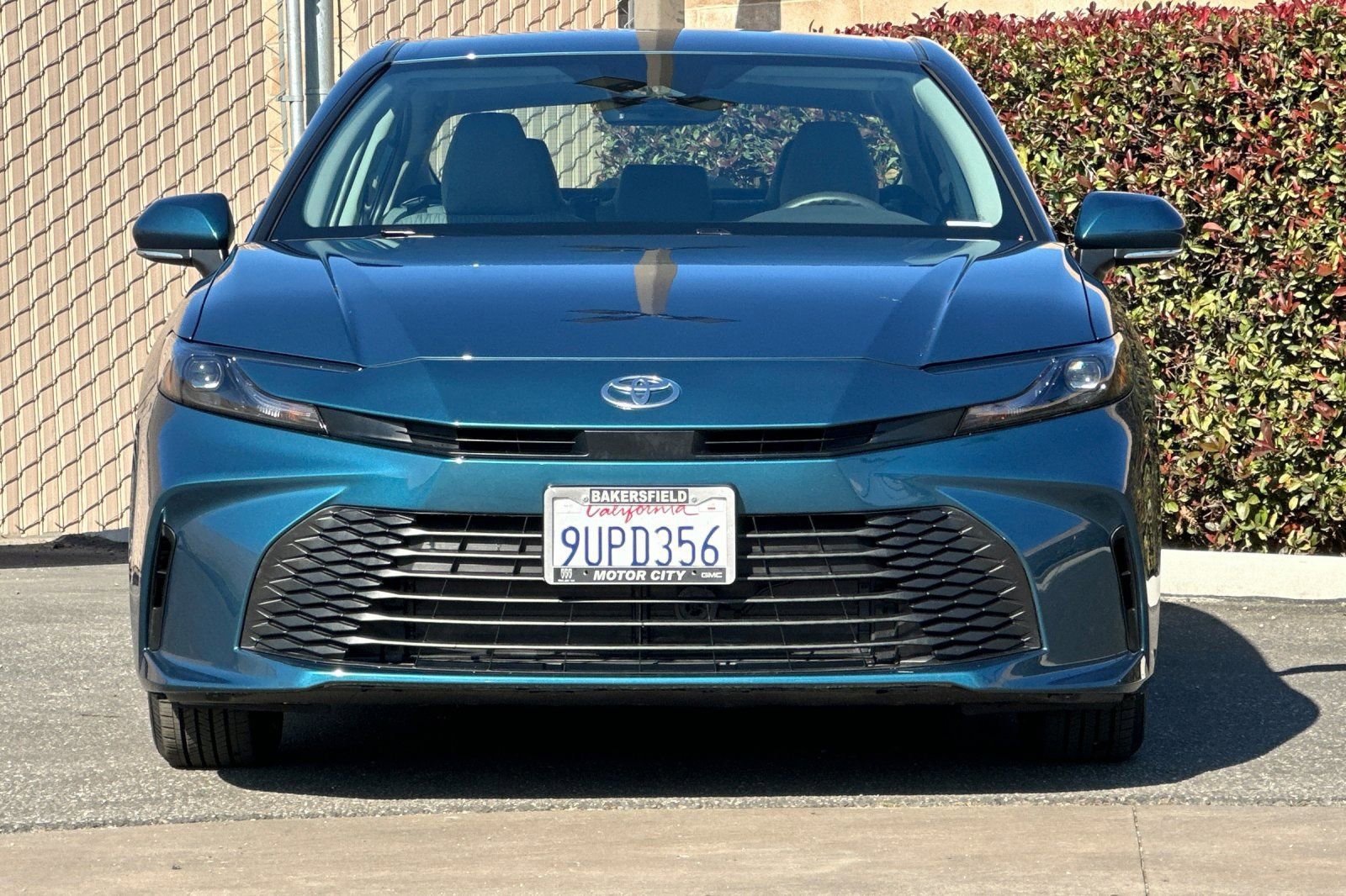 Used 2025 Toyota Camry LE image 9