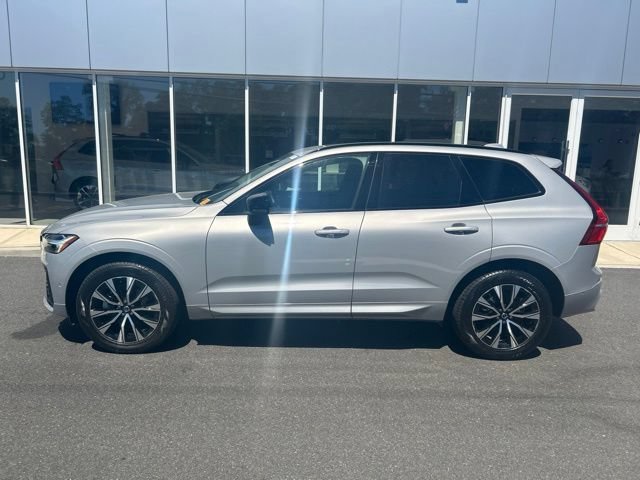 Certified 2025 Volvo XC60 B5 Plus AWD/4WD image 2