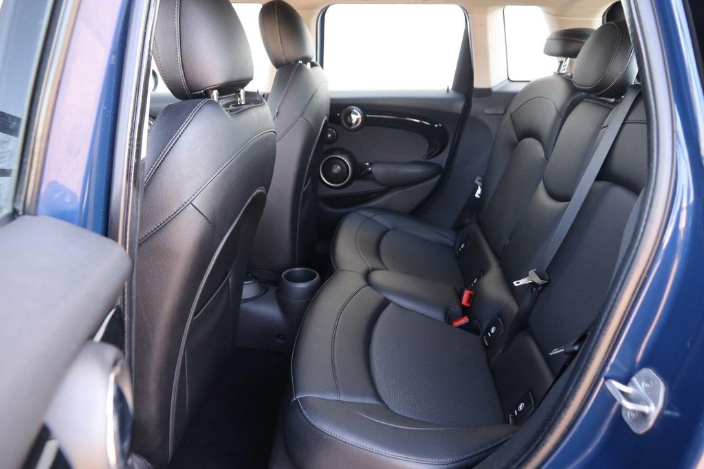 Used 2015 MINI Cooper S image 10