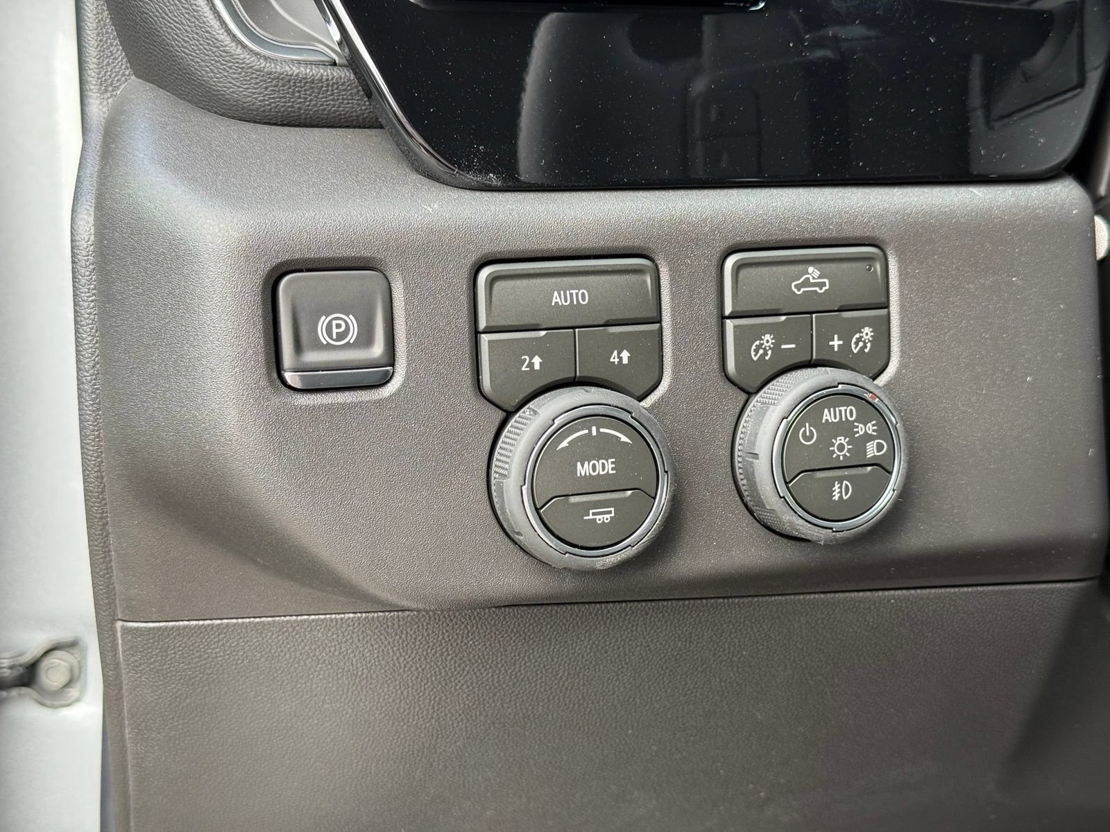 New 2026 Chevrolet Silverado 1500 RST w/ Convenience Package II AWD/4WD image 28